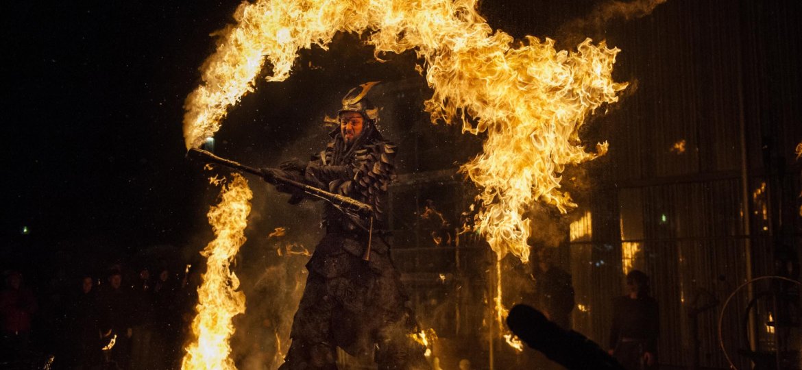 Feuerkreis vor der Tonne