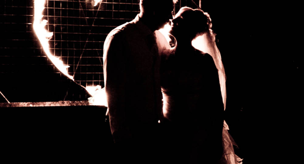 Brautpaar mit Feuerherz